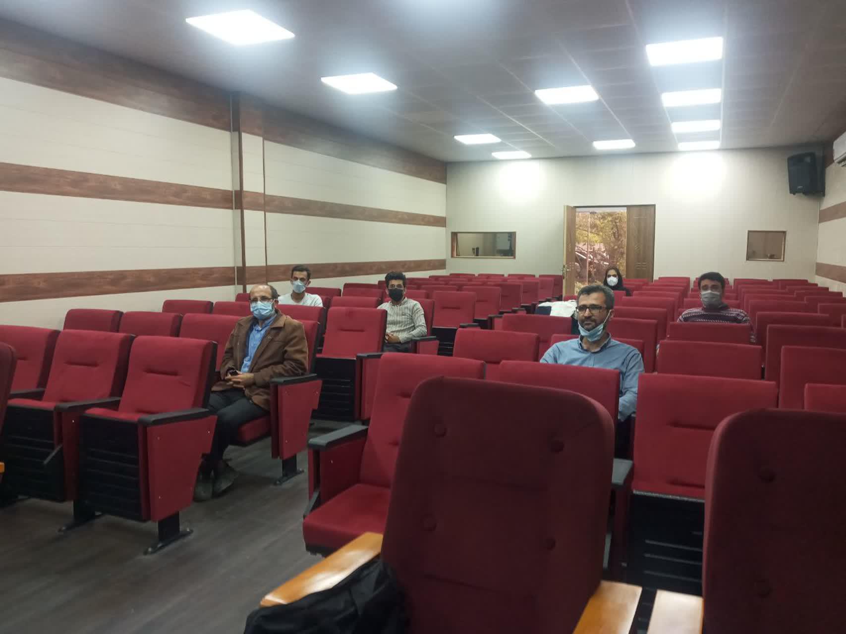 دومین سمینار داخلی مرکز تحقیقات