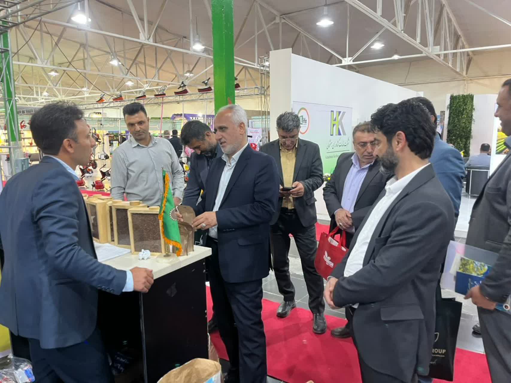 حضور تخصصی شرکت توسعه کشت دانه‌های روغنی در نمایشگاه کشاورزی مازندران