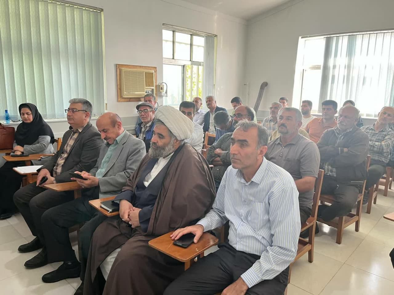 برگزاری دوره   آموزشی  آفات و بیماریهای کلزا / تغذیه کلزا  در مازندران، بهشهر