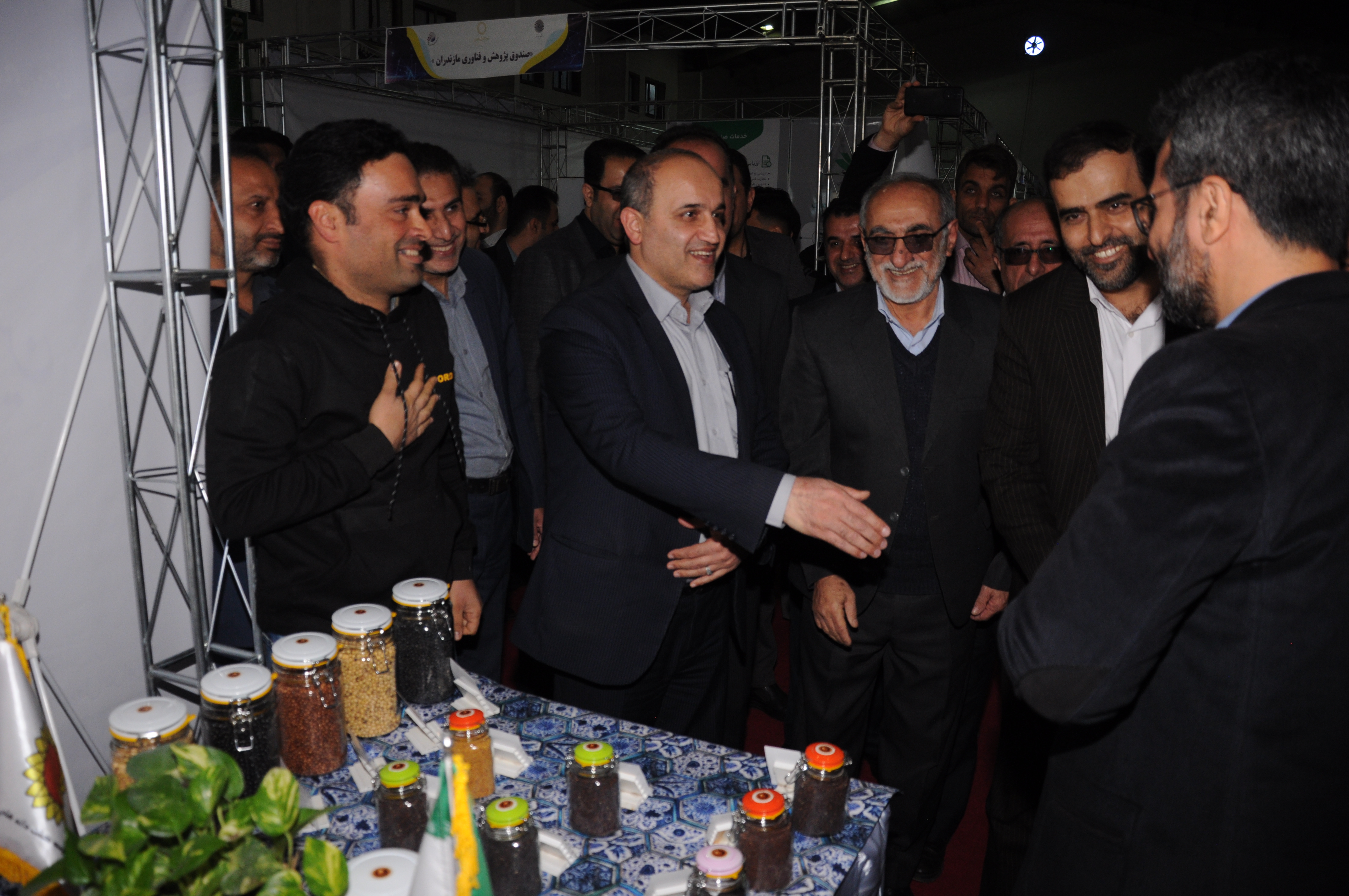 حضور در هشتمین فن بازار و نمایشگاه دستاوردهای پژوهشی مازندران