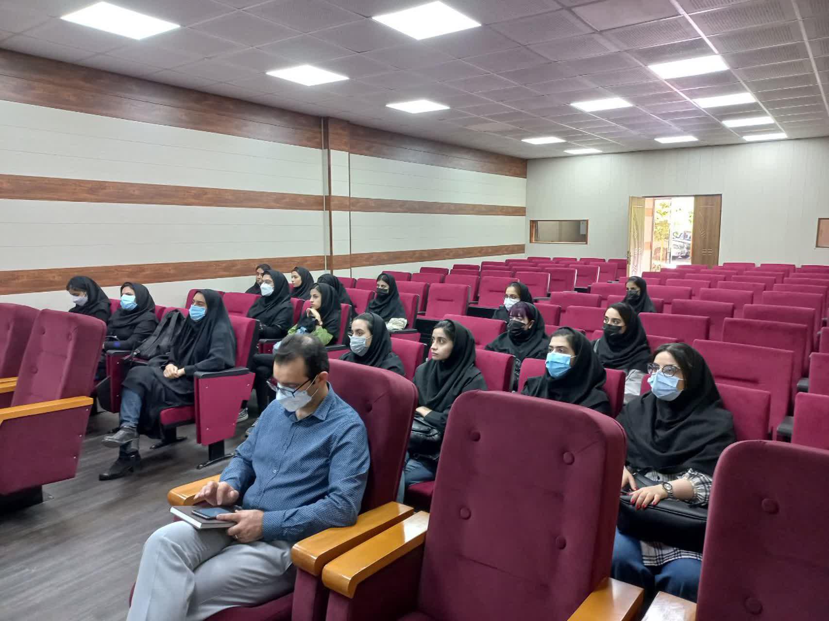 بازدید دانشجویان 