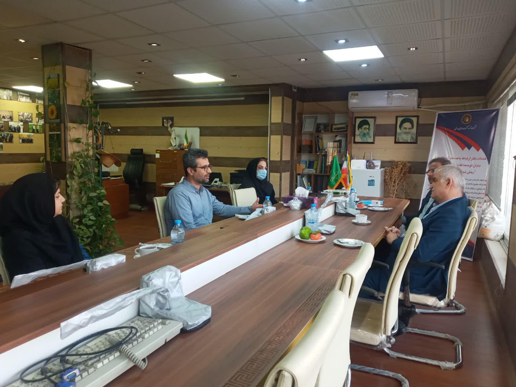 حضور اعضای محترم هیئت علمی دانشگاه  علوم کشاورزی و منابع طبیعی ساری در مرکز تحقیقات 