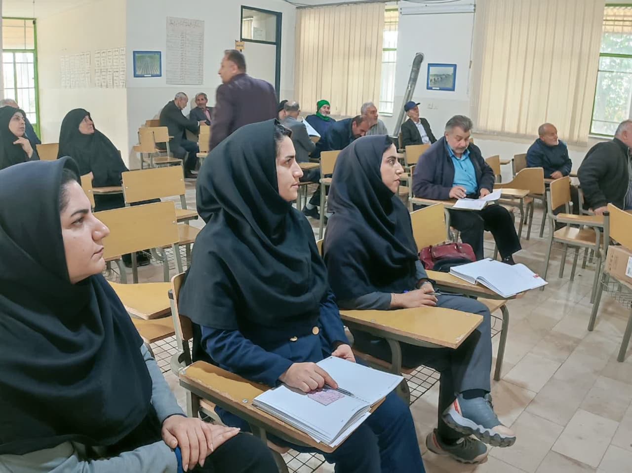 برگزاری کارگاه آموزشی زراعت کلزا در نکا 