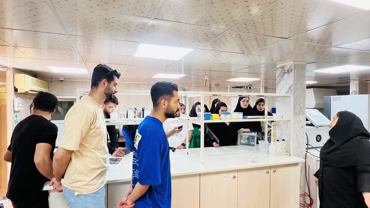 بازدید علمی دانشجویان رشته گیاهپزشکی  از مرکز تحقیقات شرکت توسعه کشت دانه های روغنی 