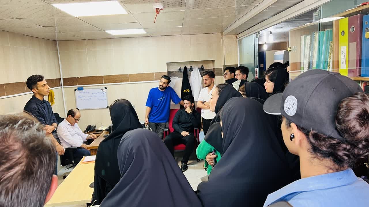بازدید علمی دانشجویان رشته گیاهپزشکی  از مرکز تحقیقات شرکت توسعه کشت دانه های روغنی 