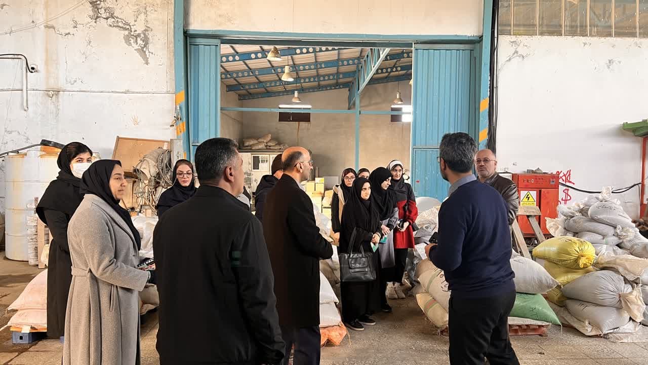 بازدید دانشجویان  نخبه دانشگاه علوم کشاورزی و منابع طبیعی ساری از مرکز تحقیقات 